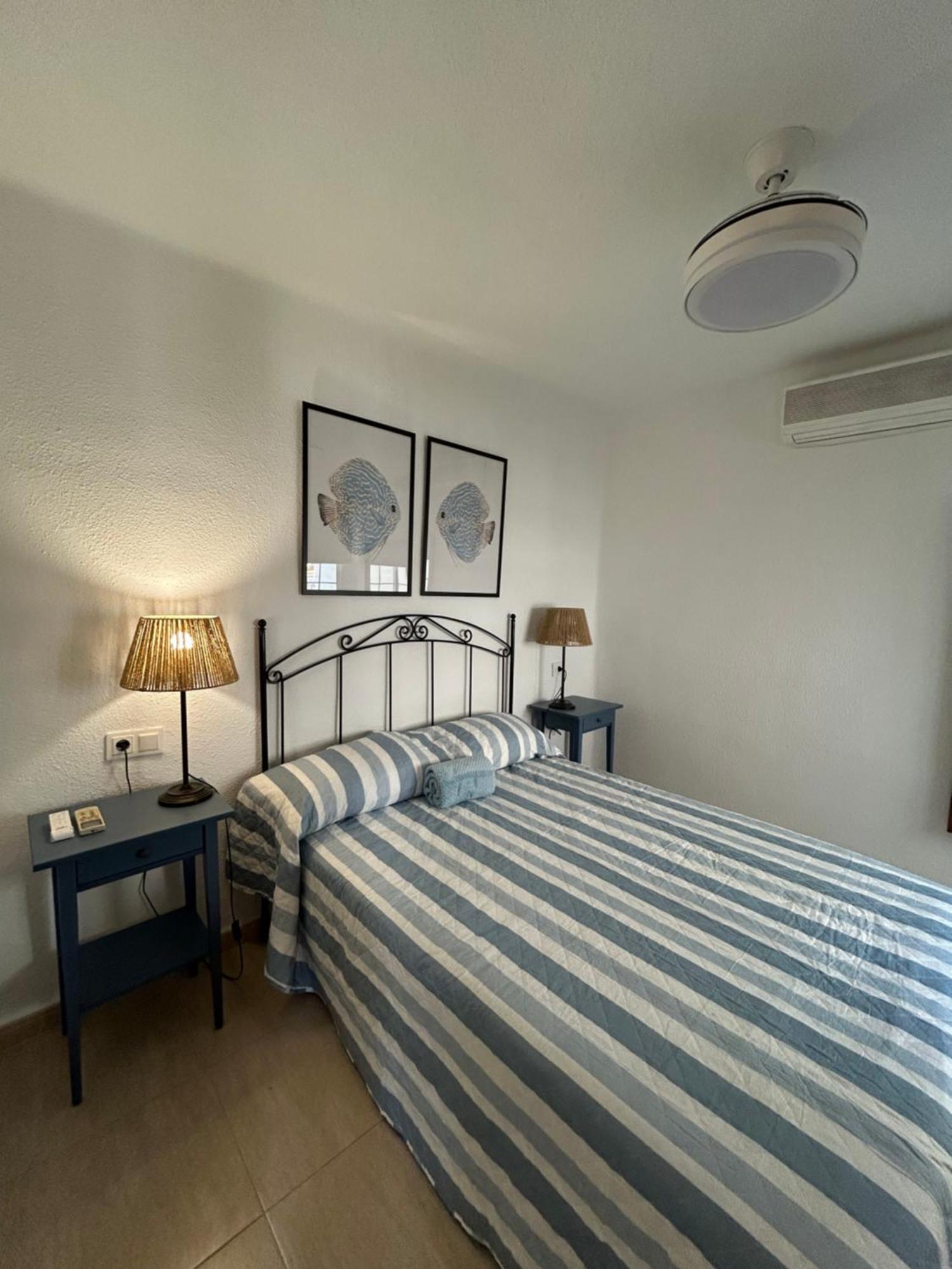 Blue Apartament Torre Del Mar Luaran gambar